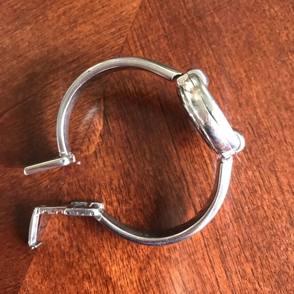 Authentic stainless steel Gucci watch - Picture 4 of 5